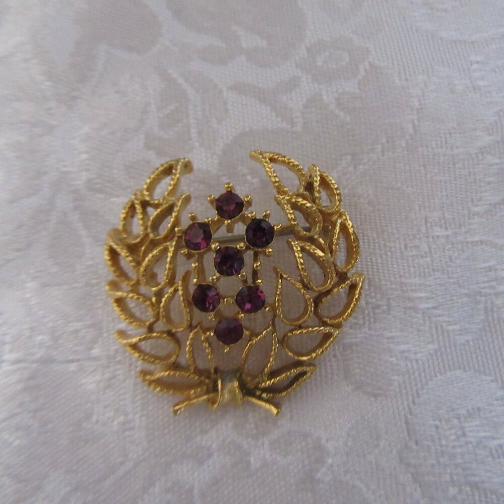 Brooch Gold Colour Purple stone's